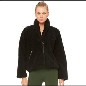 ALO Women’s Black Sherpa Yoga Jacket